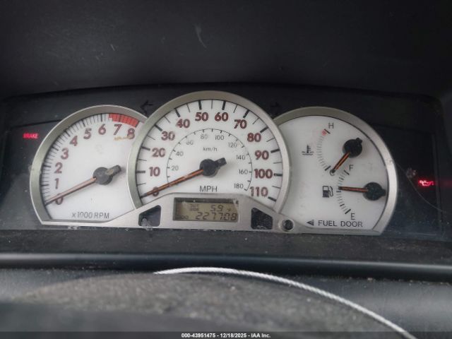 Toyota Corolla S Image 9