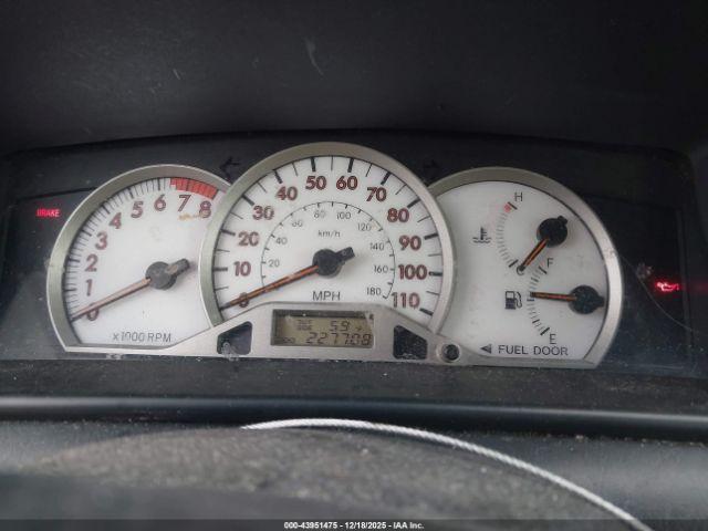 Toyota Corolla S Image 9