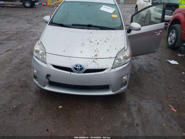 Toyota Prius Two Image 5