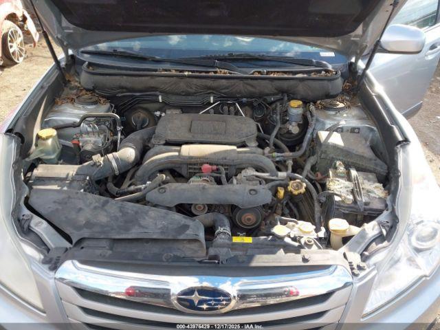 Subaru Outback 2.5i Premium Image 4