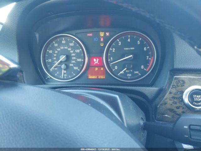 BMW 3 Series Image 10