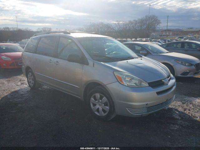  Salvage Toyota Sienna
