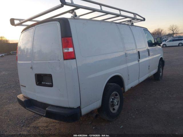 Chevrolet Express Rwd 2500 Regular Wheelbase Wt Image 12