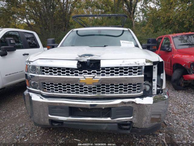 Chevrolet Silverado 2500 Wt Image 12