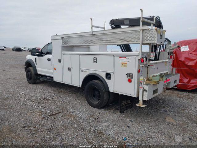 Ford F-550 Xl Image 17