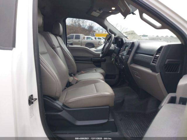 Ford F-550 Xl Image 5