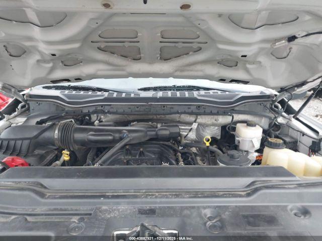 Ford F-550 Xl Image 8