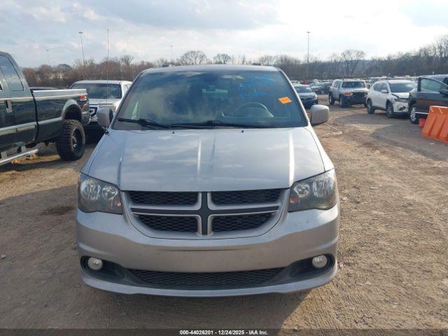 Dodge Grand Caravan Gt Image 9