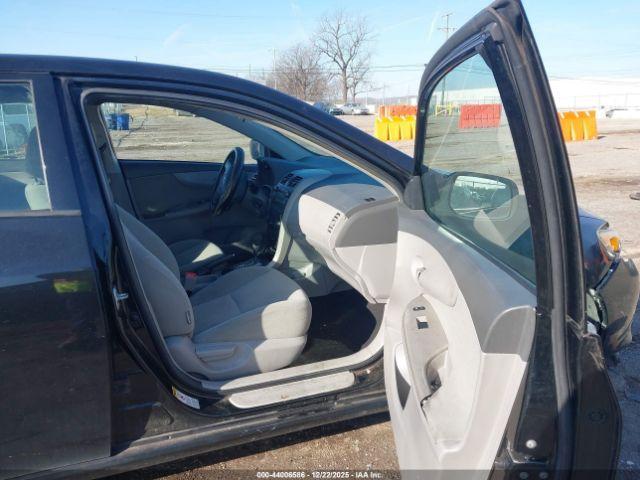 Toyota Corolla Le Image 6