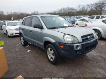  Salvage Hyundai TUCSON