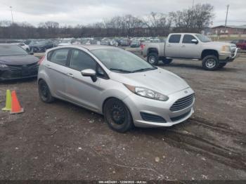  Salvage Ford Fiesta