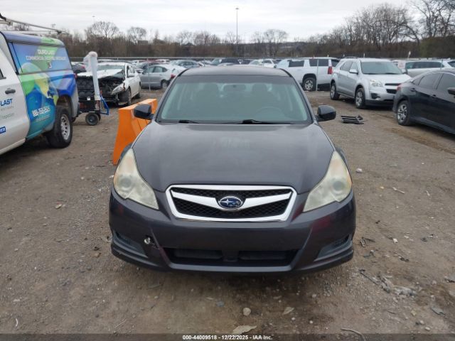 Subaru Legacy 2.5i Premium Image 6