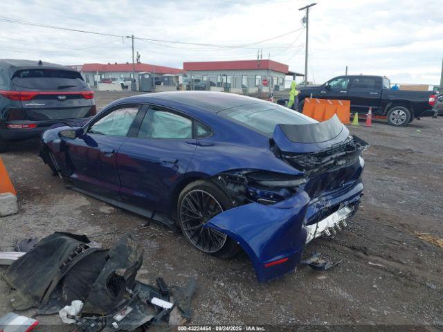 Porsche Taycan Image 7