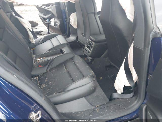 Porsche Taycan Image 5