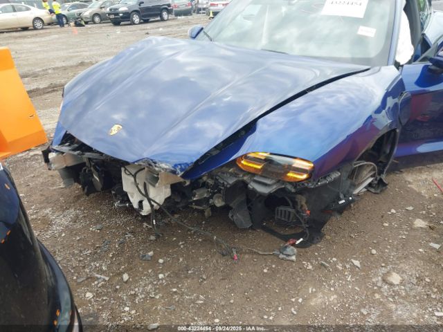 Porsche Taycan Image 19