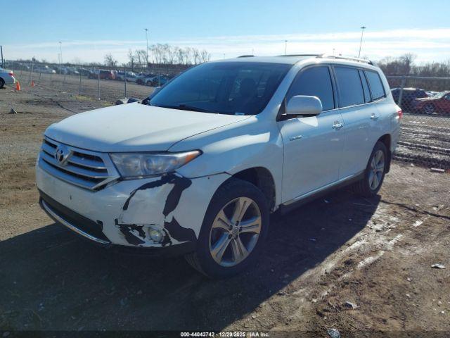 Toyota Highlander Limited V6 Image 16