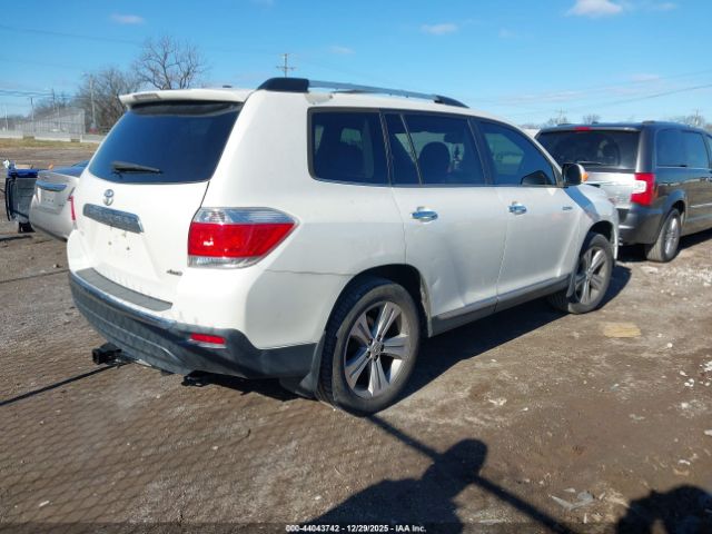 Toyota Highlander Limited V6 Image 3