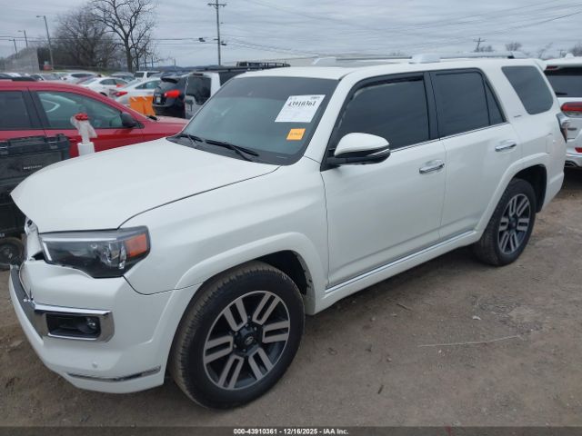Toyota 4Runner Limited Image 6