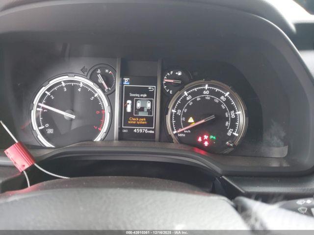 Toyota 4Runner Limited Image 10