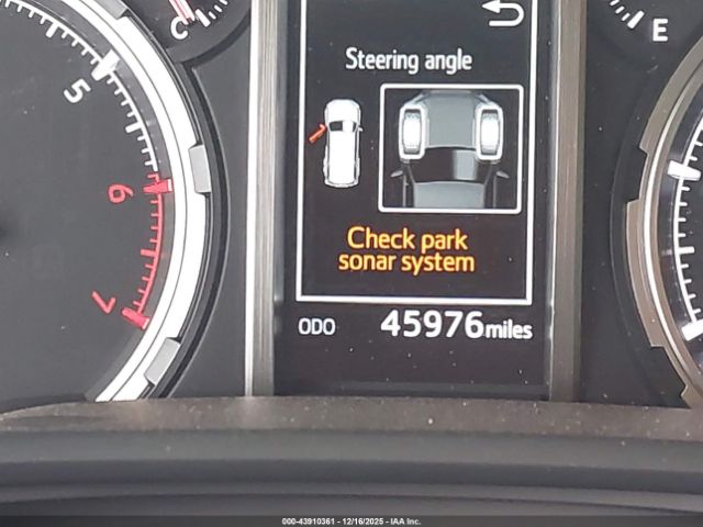 Toyota 4Runner Limited Image 2