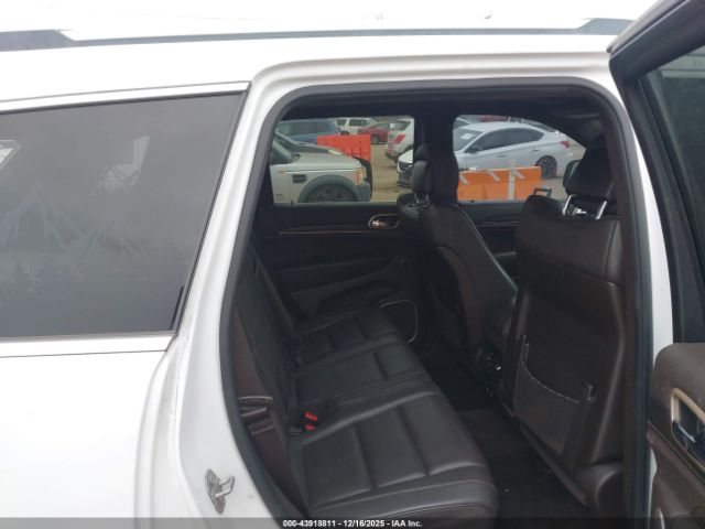 Jeep Grand Cherokee Summit Image 8