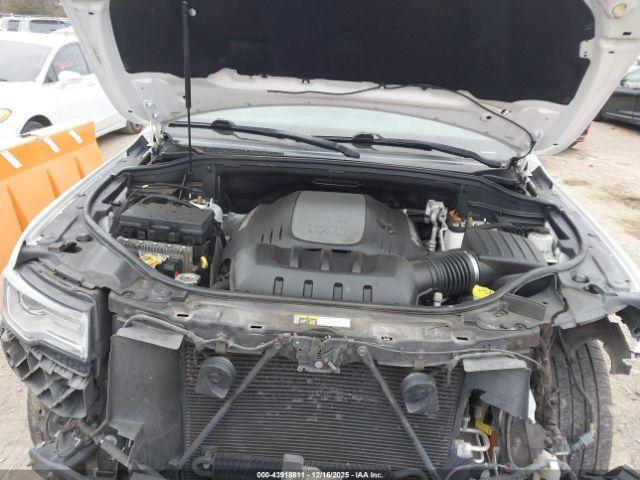 Jeep Grand Cherokee Summit Image 16