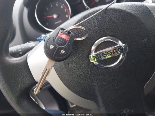 Nissan Rogue S Image 10