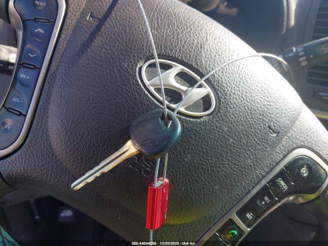 Hyundai SANTA FE Gls Image 10