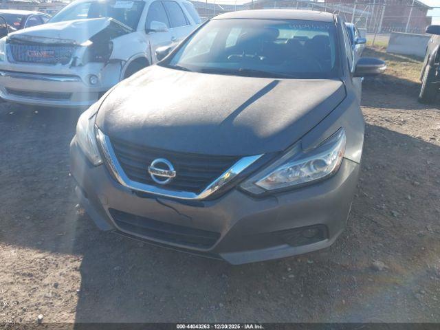 Nissan Altima 2.5 Sl Image 8