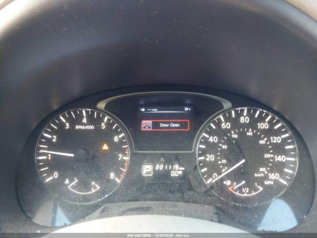 Nissan Altima 2.5 S Image 9