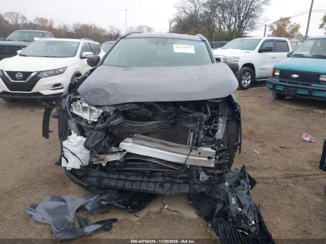 Toyota RAV4 Le Image 9