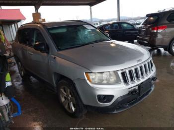  Salvage Jeep Compass