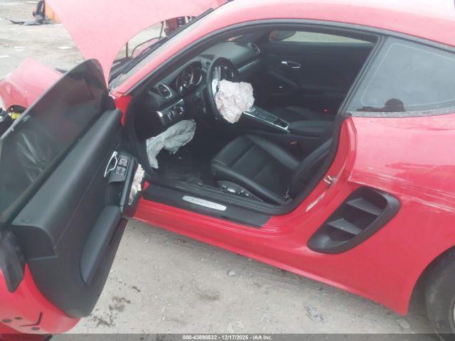 Porsche 718 Cayman Image 2