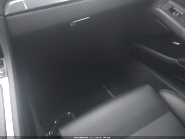 Porsche 718 Cayman Image 15