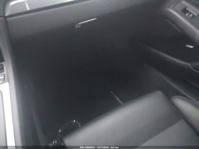 Porsche 718 Cayman Image 15