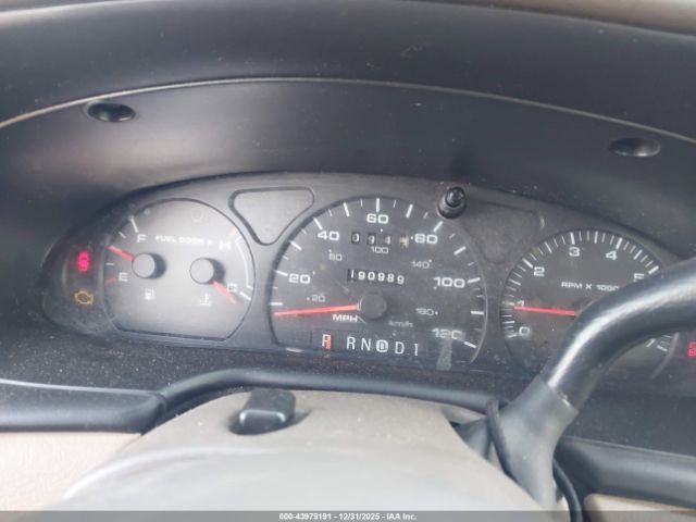 Ford Taurus Se Image 3