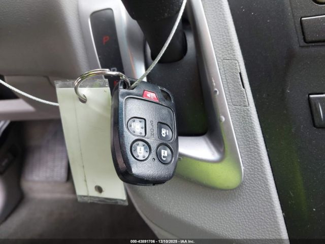 Honda Odyssey Ex Image 6