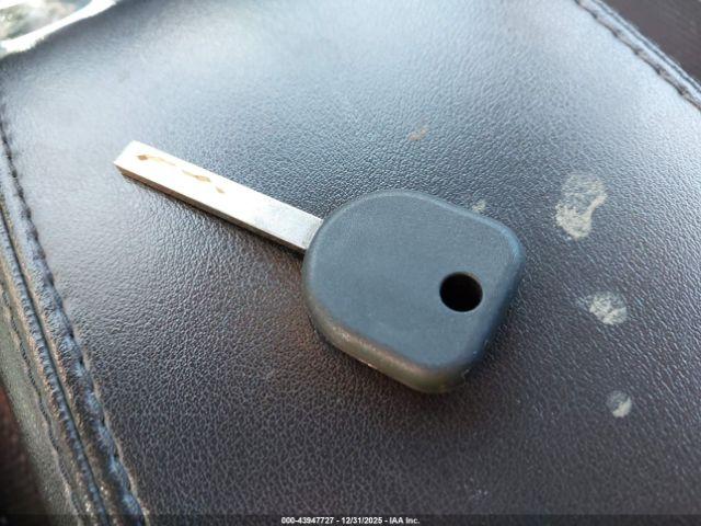 Chevrolet Equinox Ls Image 2