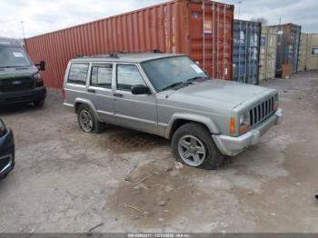  Salvage Jeep Cherokee
