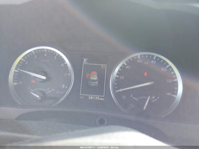 Toyota Highlander Se Image 8