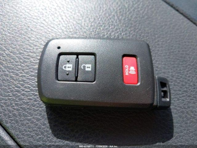 Toyota Highlander Se Image 12