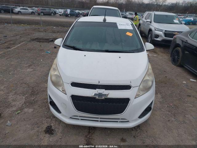 Chevrolet Spark 1lt Auto Image 9