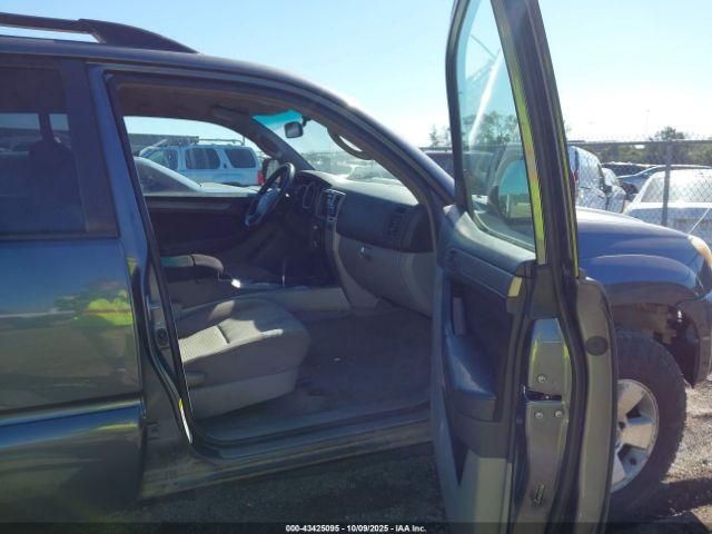 Toyota 4Runner Sr5 V6 Image 13