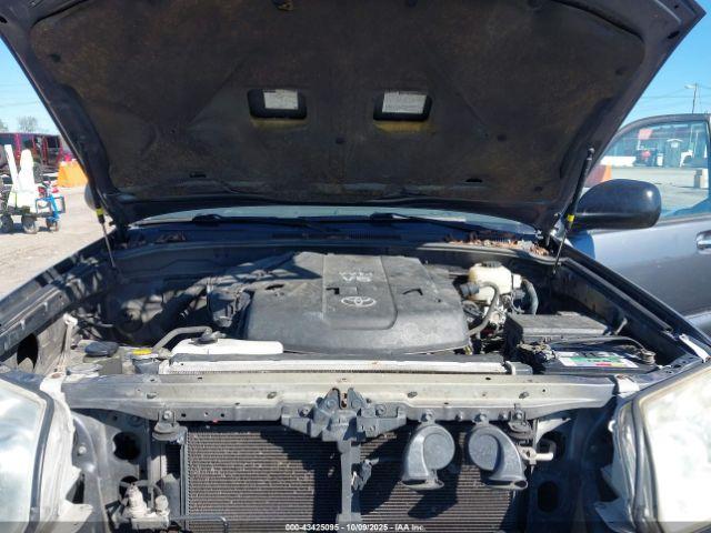 Toyota 4Runner Sr5 V6 Image 2