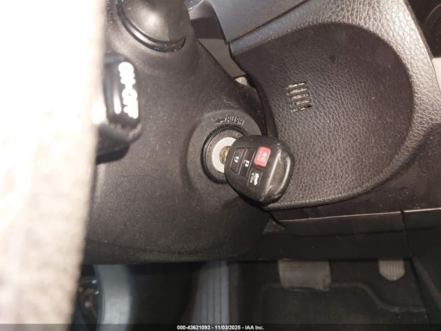 Toyota Corolla Le Image 12