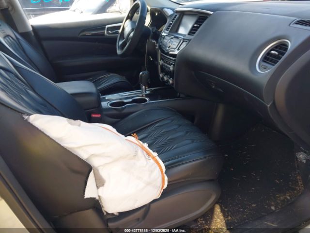 Nissan Pathfinder Sv Image 5