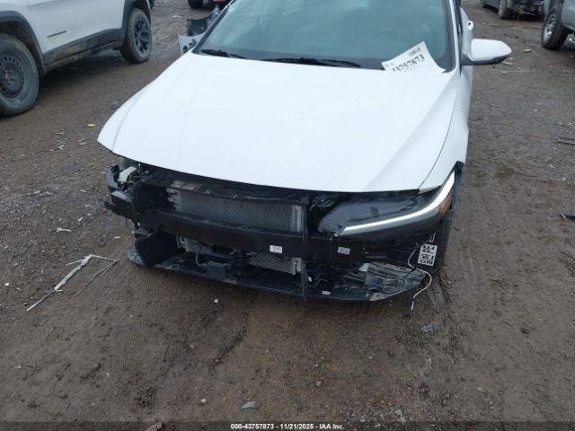 Hyundai ELANTRA Limited Image 9