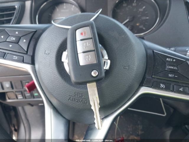 Nissan Rogue S Image 15