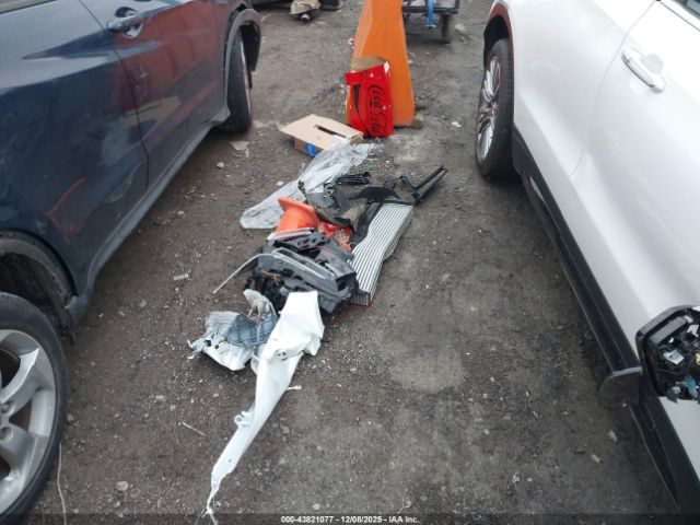 Cadillac XT4 Awd Premium Luxury Image 8