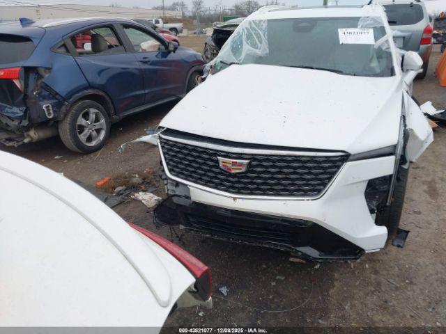 Cadillac XT4 Awd Premium Luxury Image 14